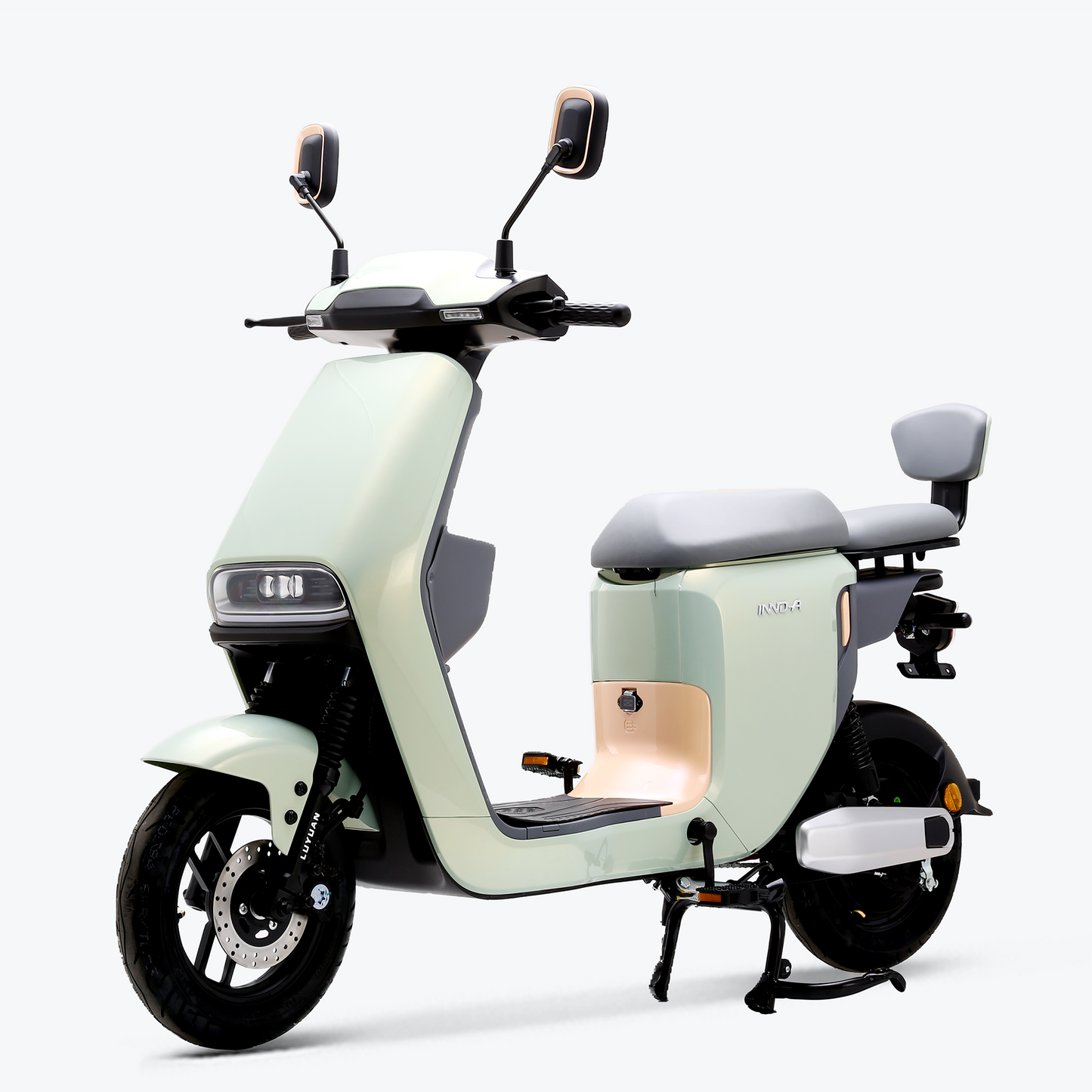HMP Electric Scooter, The e-Moped that goes the extra mile – HMP Bikes